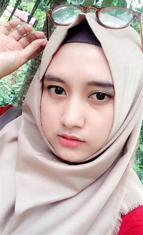 jilbab ngentot|Free Jilbab Ngentot Porn